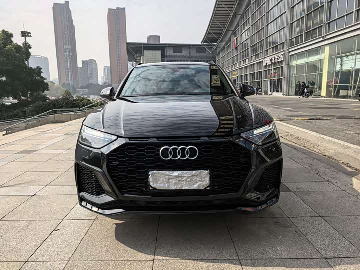 Фото 2 - Audi Q5L