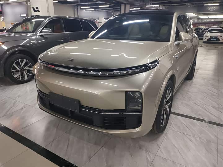 Фото 2 - LiXiang L8