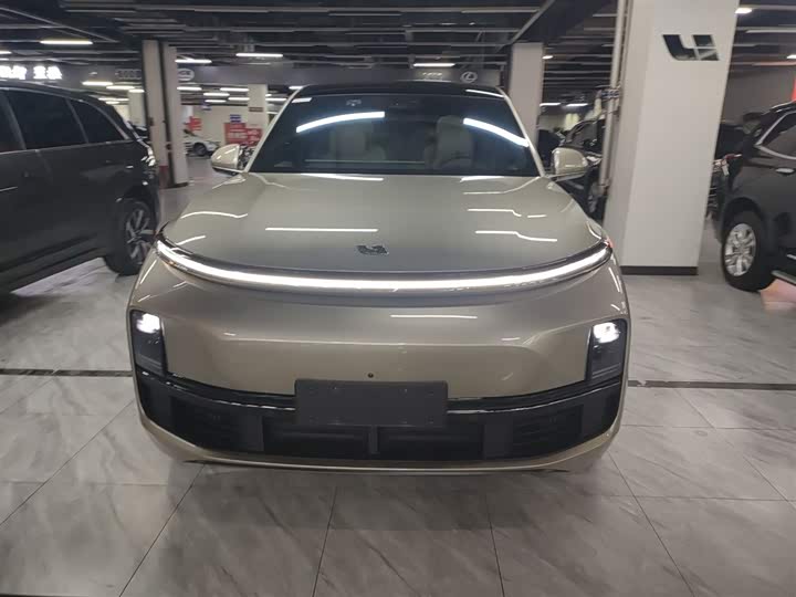 Фото 3 - LiXiang L8