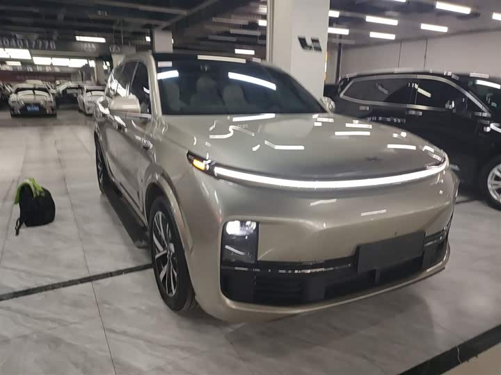 Фото 4 - LiXiang L8