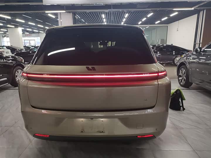 Фото 6 - LiXiang L8