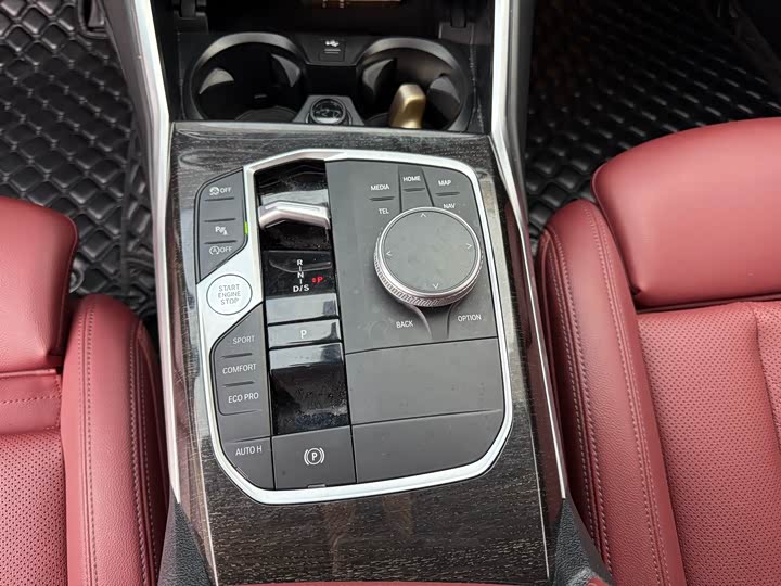 Фото 8 - BMW 3 Series