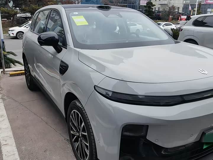 Фото 2 - Leapmotor B10