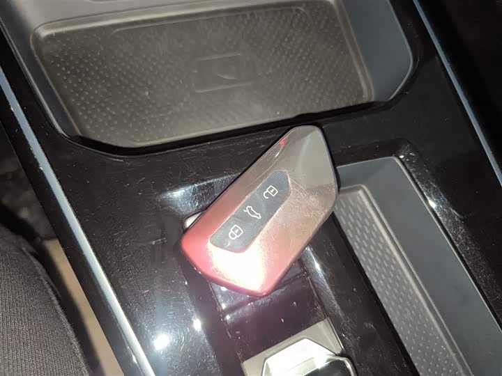 Фото 9 - Volkswagen Lamando L