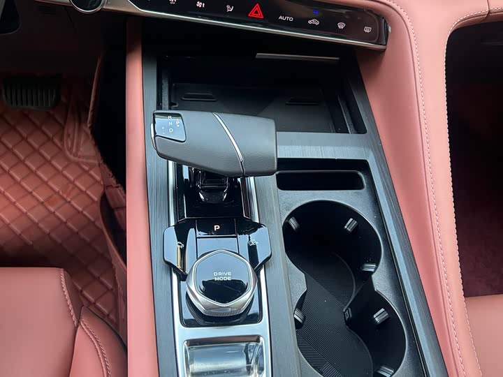 Фото 8 - Changan CS75 Plus