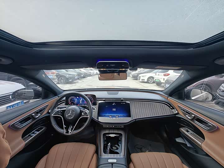 Фото 6 - Mercedes-Benz E-Class