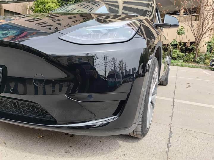 Фото 4 - Tesla Model Y