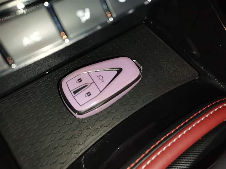 Фото 9 - Changan Oshan X5