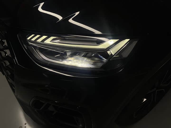 Фото 4 - Audi SQ5