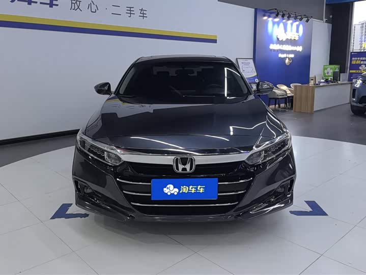 Фото 2 - Honda Accord