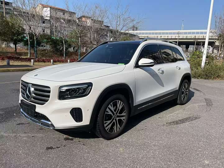 Фото 1 - Mercedes-Benz GLB-Class