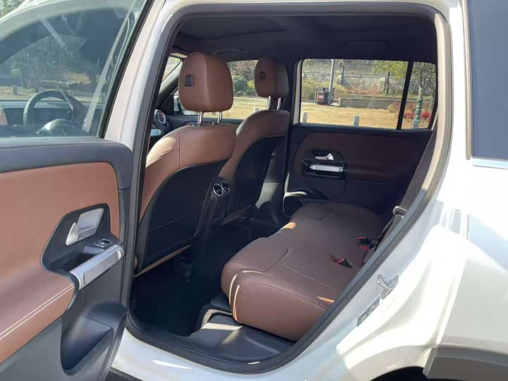 Фото 4 - Mercedes-Benz GLB-Class