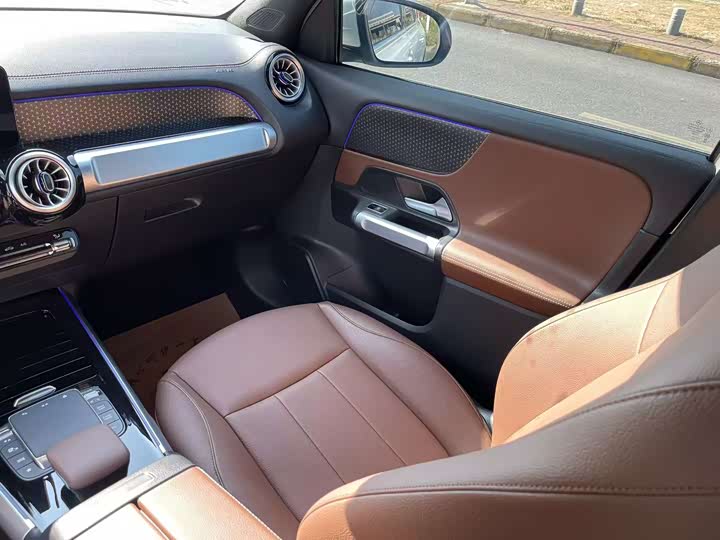 Фото 7 - Mercedes-Benz GLB-Class