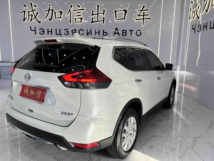 Фото 6 - Nissan X-Trail