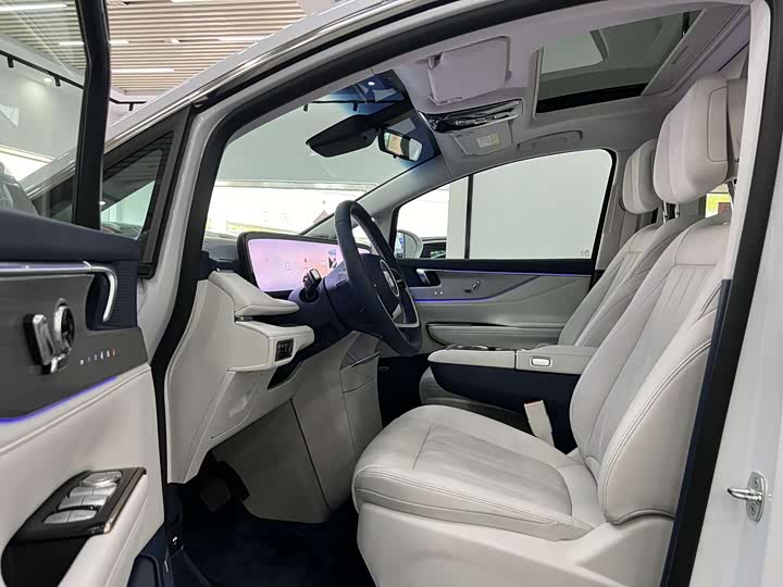 Фото 6 - Buick GL8 Hybrid