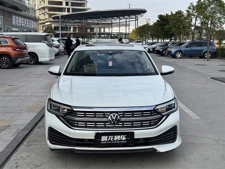 Фото 2 - Volkswagen Sagitar L