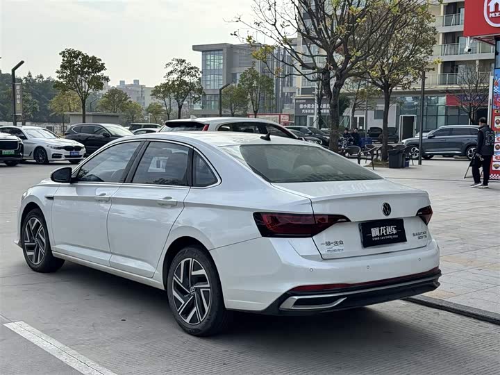 Фото 9 - Volkswagen Sagitar L