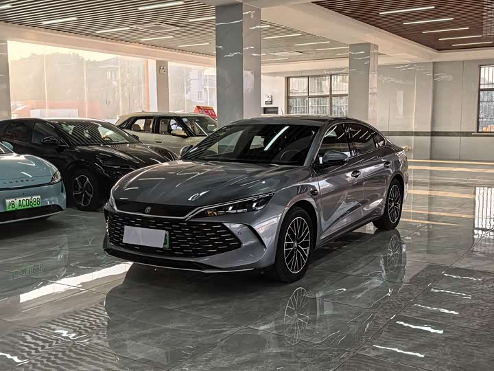 Фото 1 - BYD Qin L