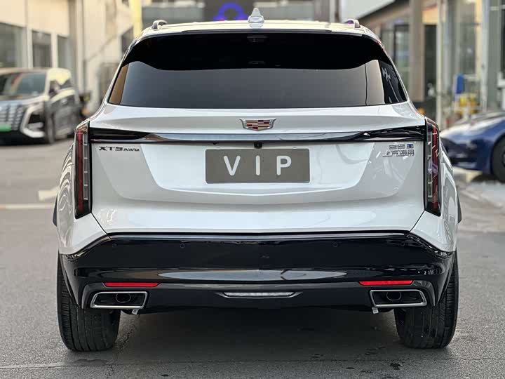 Фото 3 - Cadillac XT5