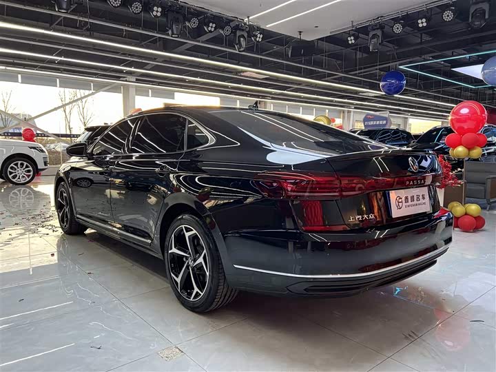 Фото 5 - Volkswagen Passat