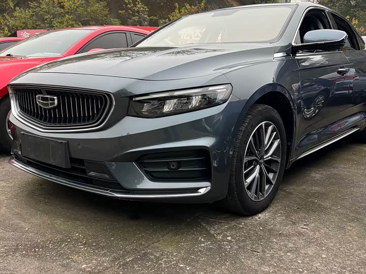 Фото 1 - Geely Preface