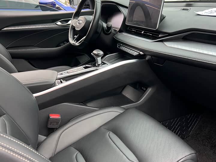 Фото 7 - Geely Preface