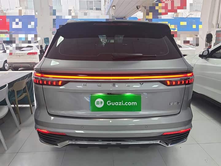 Фото 6 - Geely Monjaro