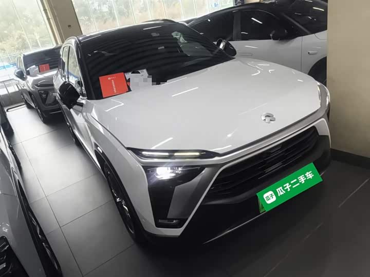 Фото 4 - Nio ES8