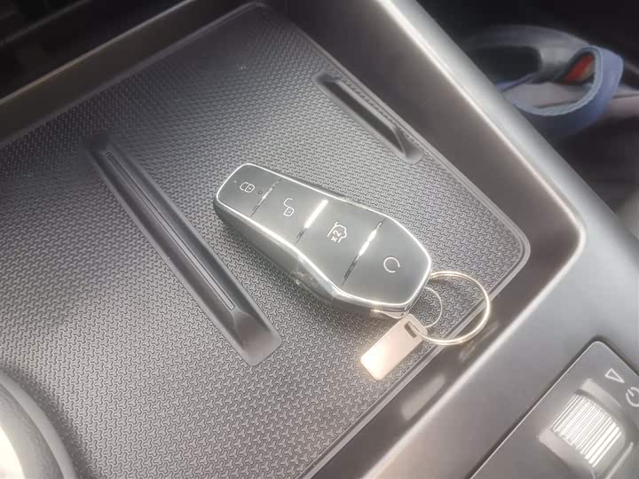 Фото 9 - BYD Qin Plus