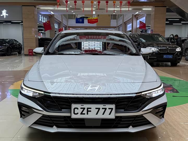 Фото 2 - Hyundai Elantra N line