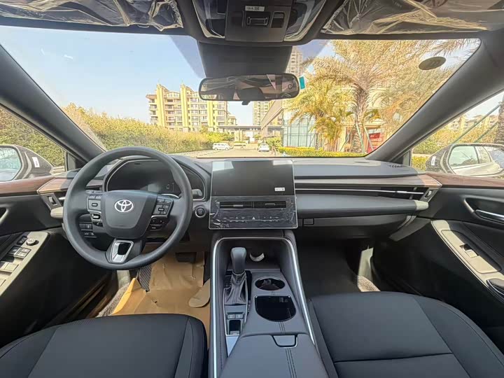 Фото 2 - Toyota Avalon