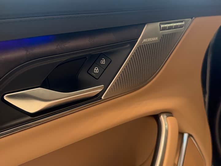 Фото 6 - Jaguar XF L