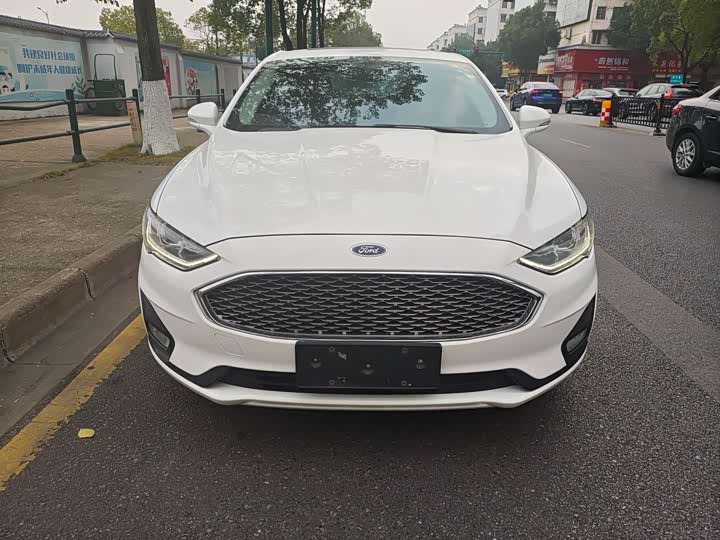 Фото 2 - Ford Mondeo