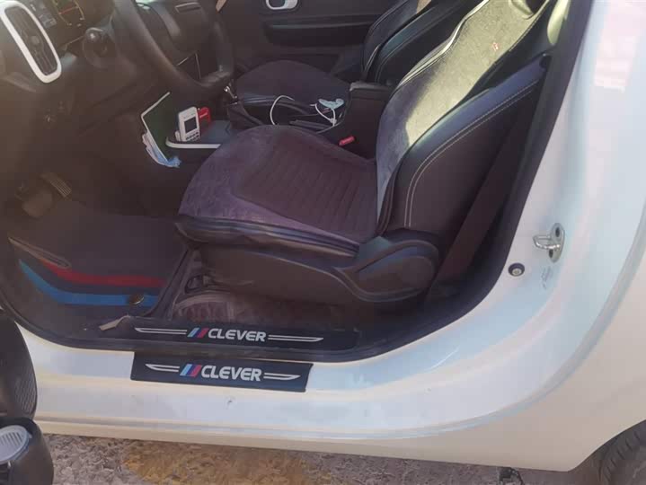 Фото 9 - Roewe Clever