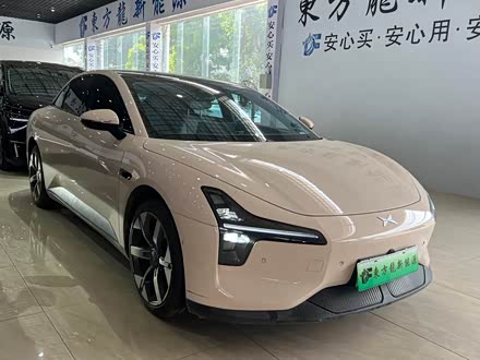 Фото 1 - XPeng Mona M03