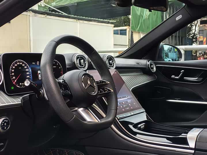 Фото 6 - Mercedes-Benz C-Class