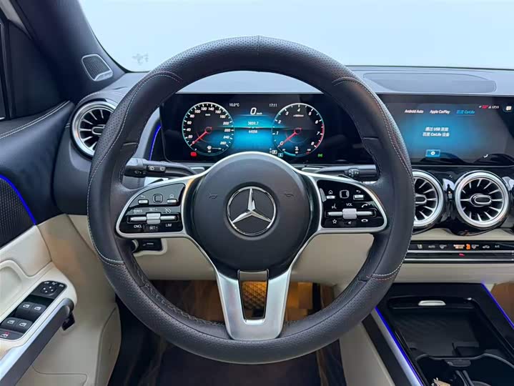 Фото 9 - Mercedes-Benz GLB-Class