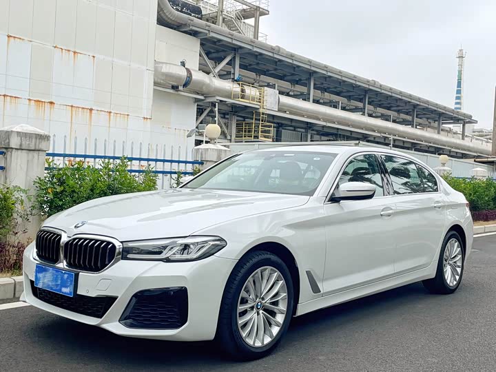 Фото 2 - BMW 5 Series