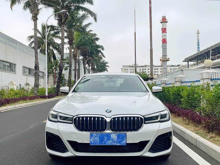 Фото 3 - BMW 5 Series