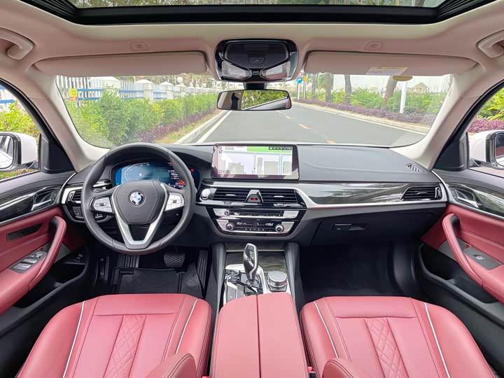 Фото 6 - BMW 5 Series