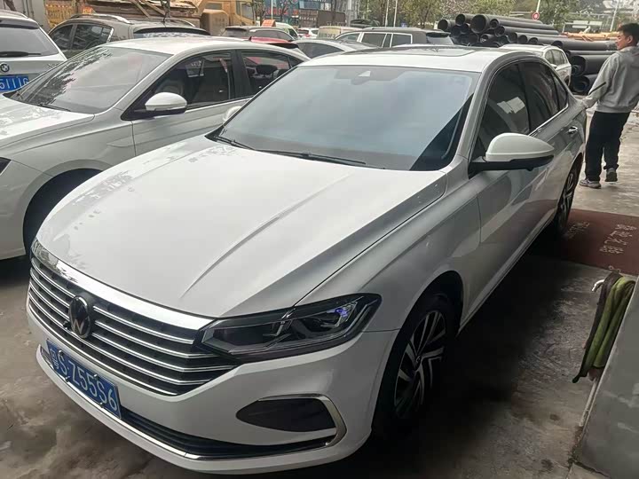 Фото 1 - Volkswagen Lavida