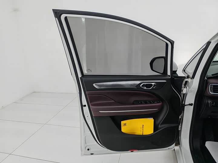 Фото 9 - GAC Trumpchi M6