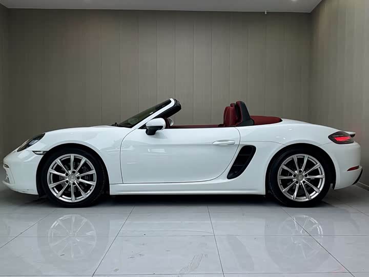 Фото 3 - Porsche 718