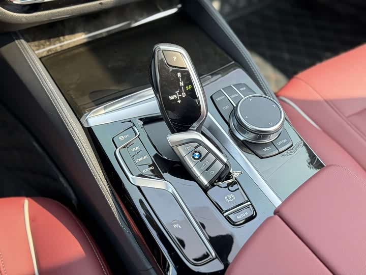 Фото 6 - BMW 5 Series