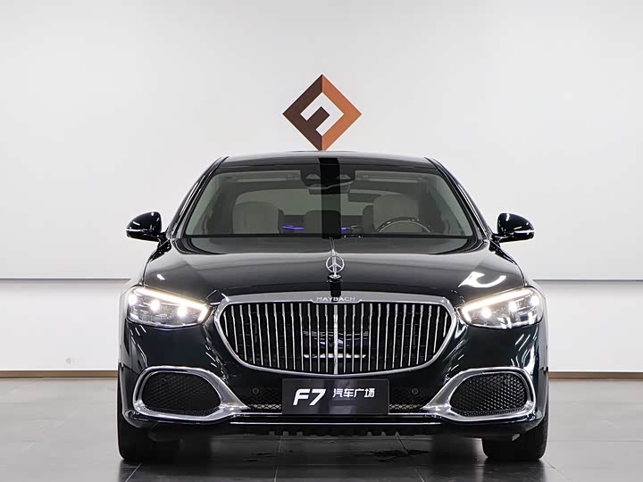 Фото 2 - Mercedes-Benz Maybach S-Class