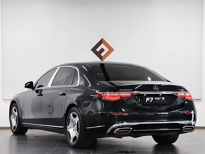 Фото 4 - Mercedes-Benz Maybach S-Class