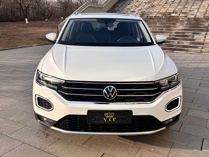 Фото 2 - Volkswagen T-Roc