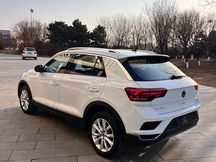 Фото 6 - Volkswagen T-Roc