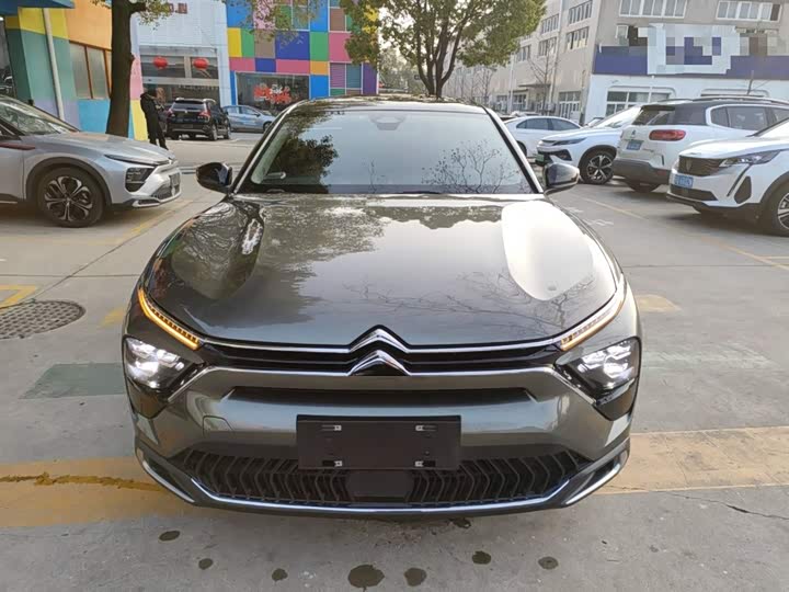 Фото 3 - Citroen C5 X