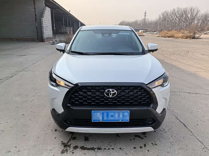 Фото 2 - Toyota Corolla Cross